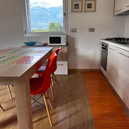Semesterbostad White House Lucia Colico