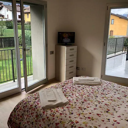 Semesterbostad White House Lucia Colico